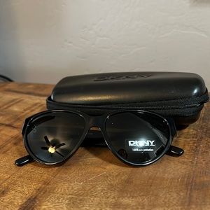 DKNY SUNGLASSES